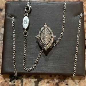 Diamond pendant necklace